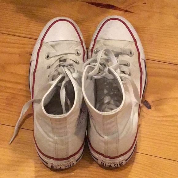 Converse - Picture 2 of 3